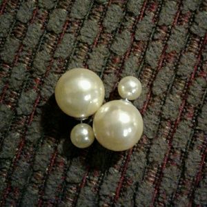 White pearl double ball earrings